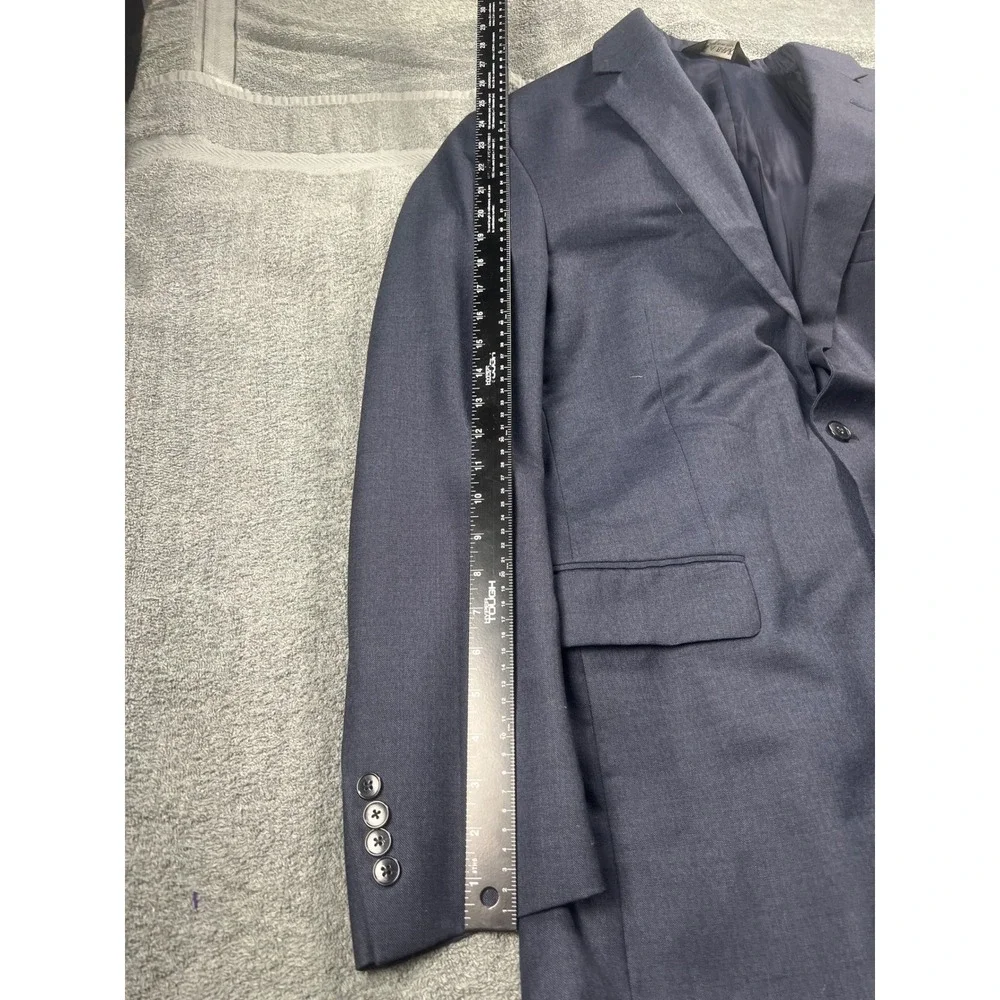 Jos A Bank Traveler's Collection Navy Wool Tailored Fit Blazer Men 42L‎